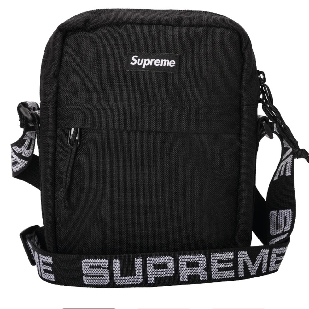 SALE: Supreme Black Shoulder bag.